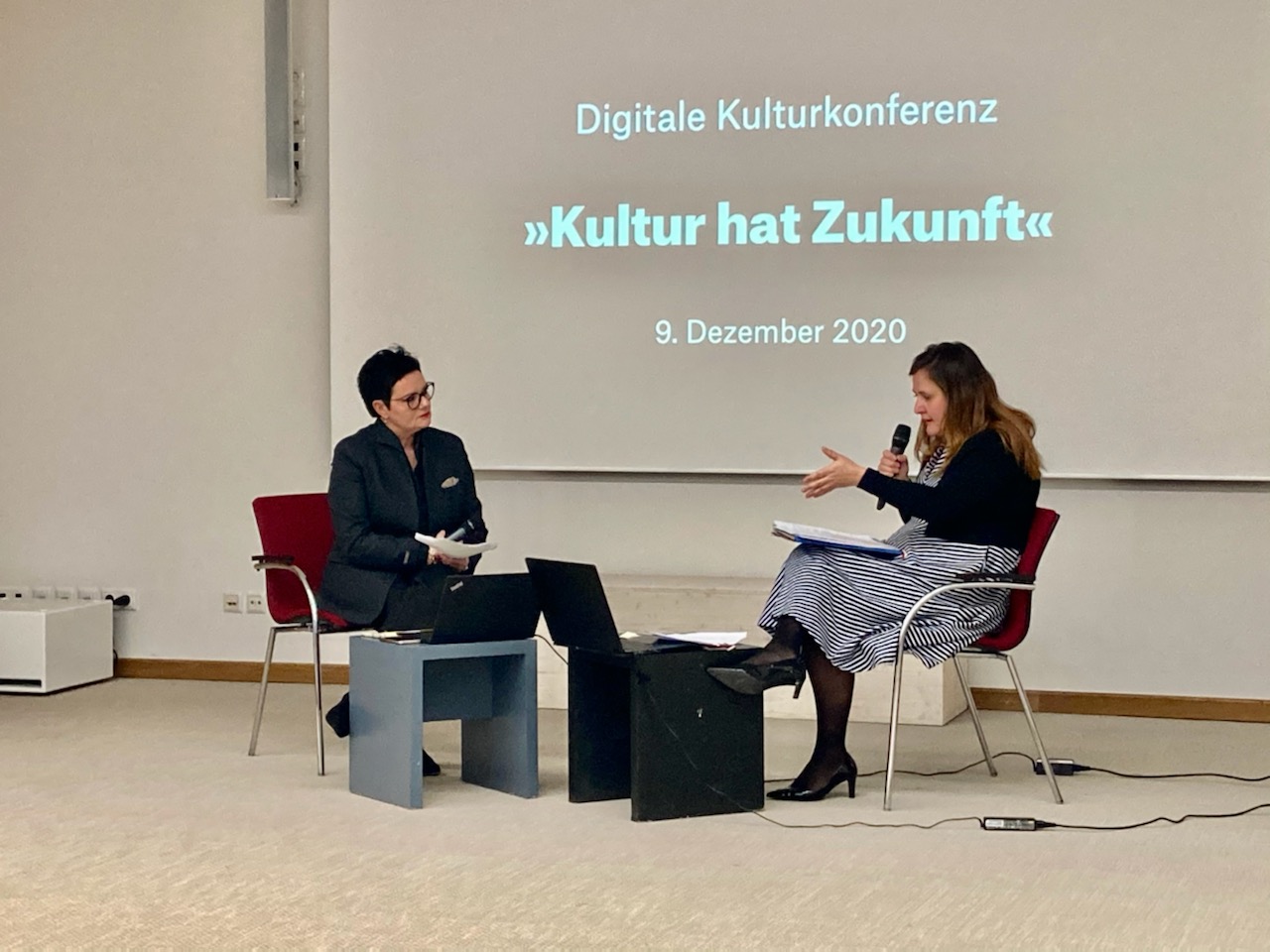 Manja Schüle im Gespräch bei Kultur-Konferenz