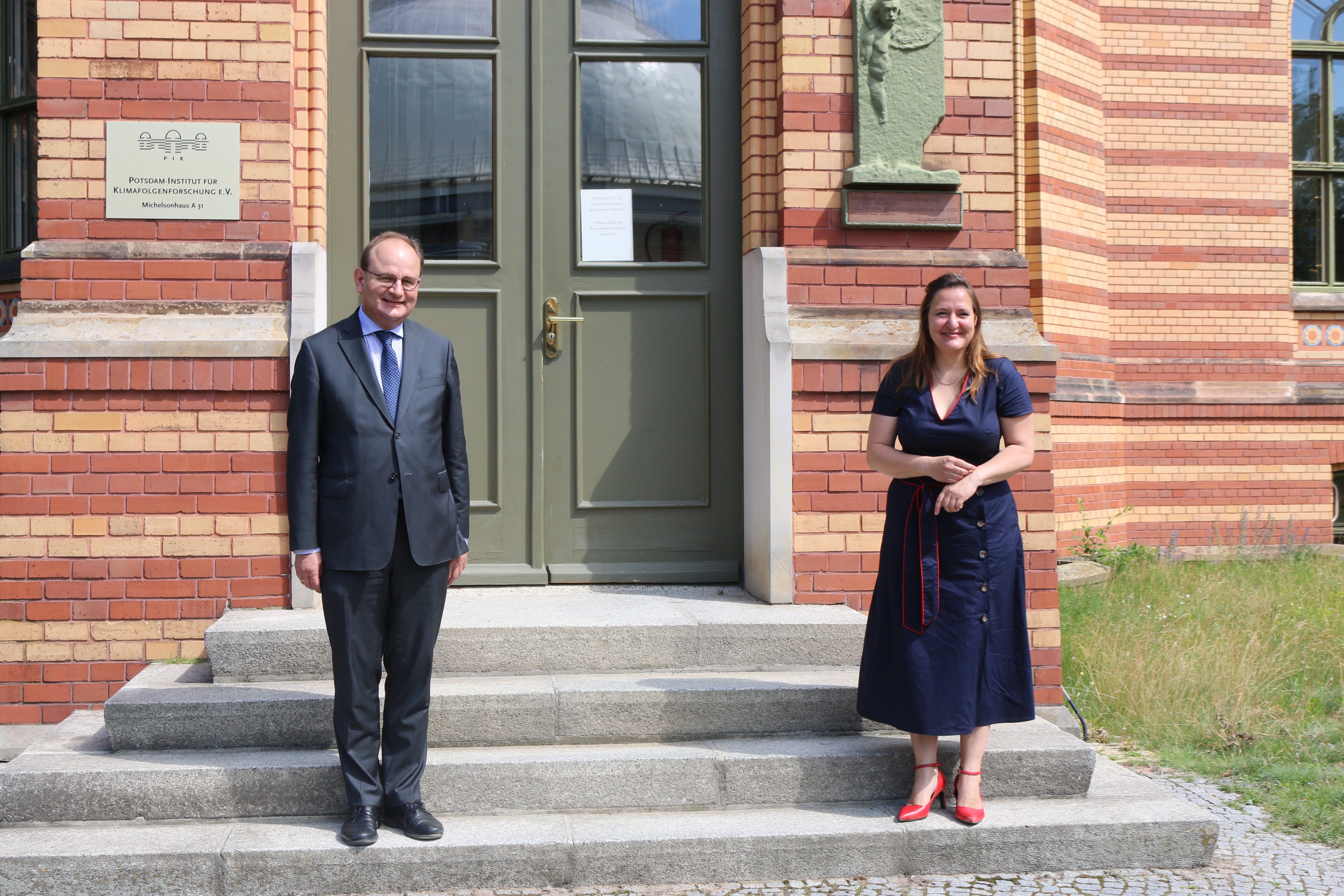 Ministerin Schüle und Ottmar Edenhofer