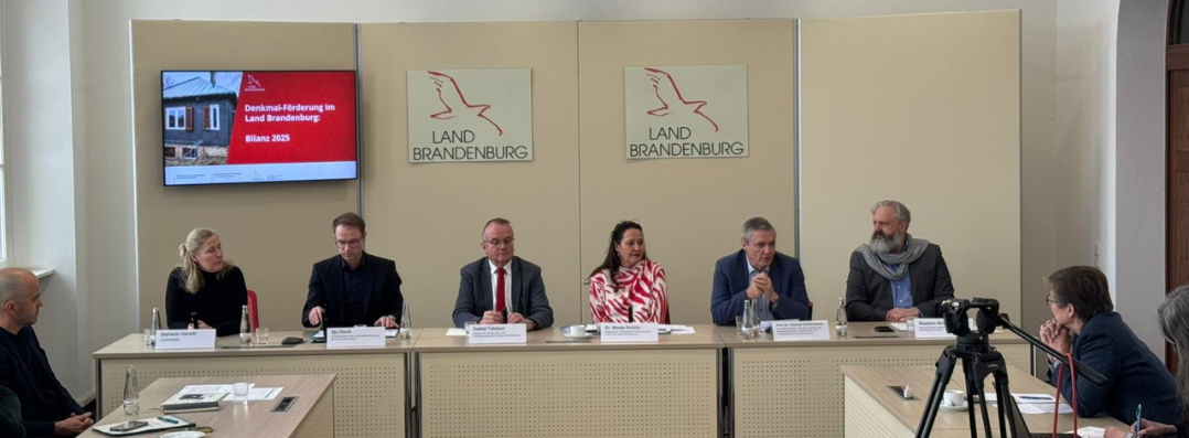 Bild: PK mit Schüle und Tabbert zu Denkmal-Förderung 2025